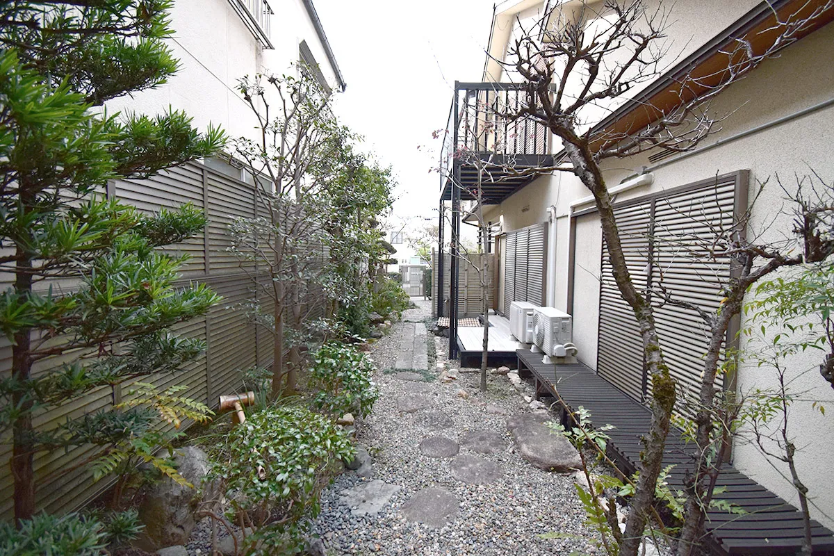 Detached house near Fujimori Shrine