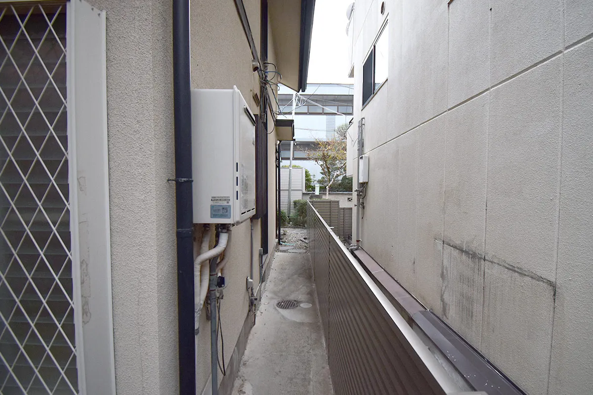 Detached house near Fujimori Shrine