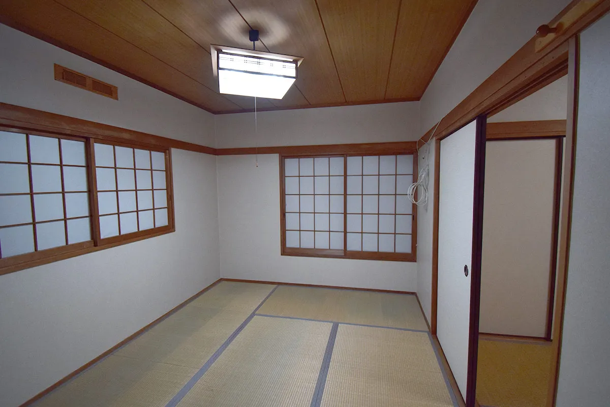 Detached house near Fujimori Shrine