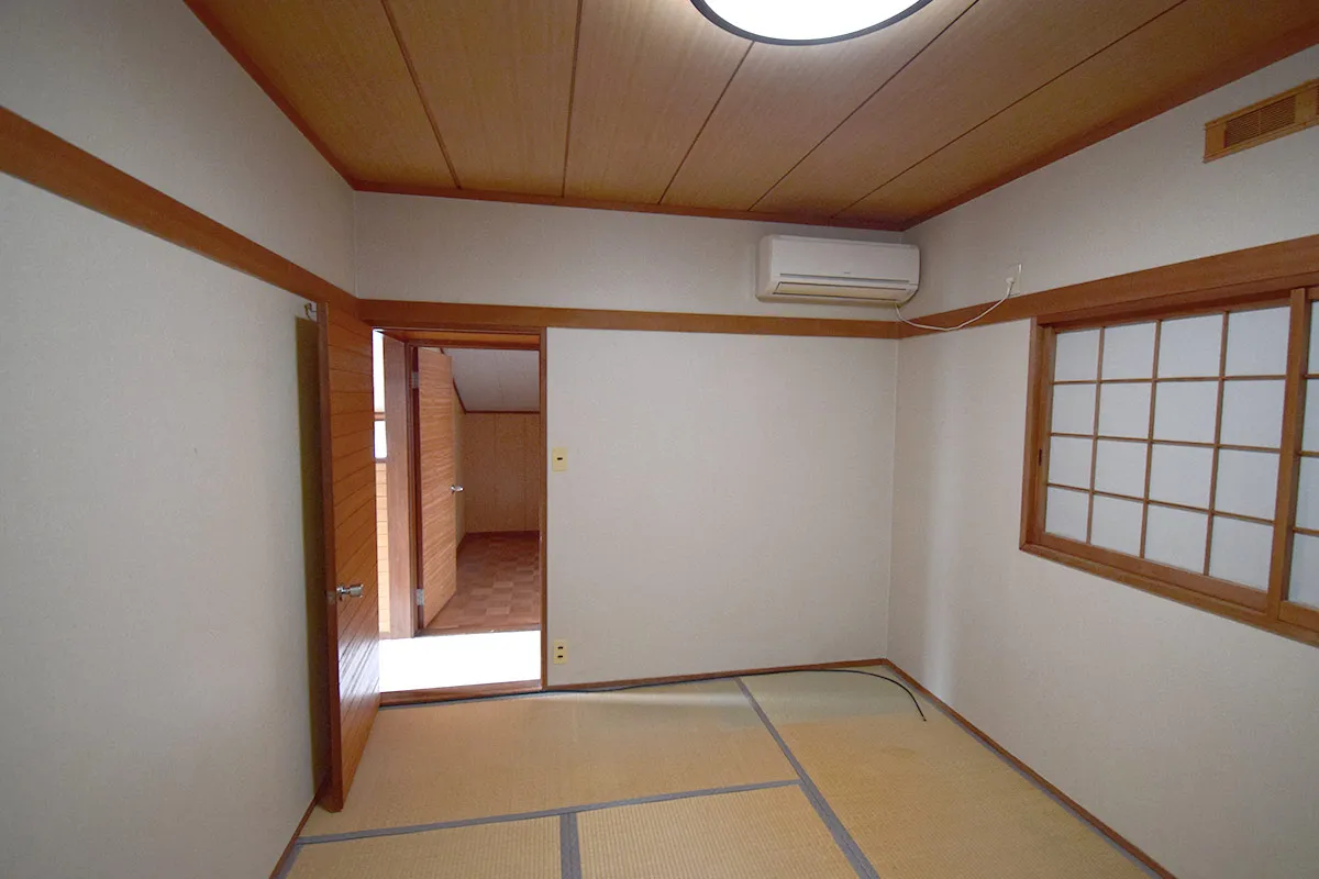 Detached house near Fujimori Shrine