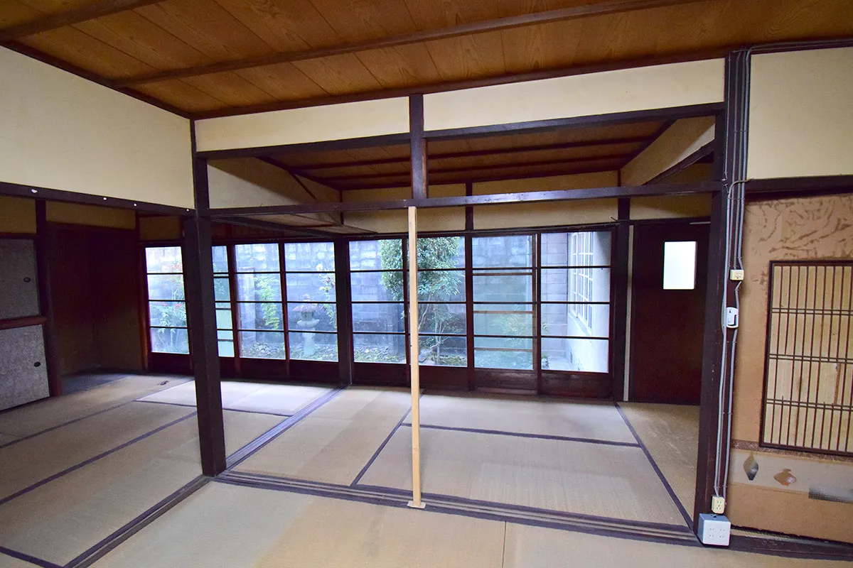 Residential environment between the Kamo River and Kyoto Imperial Palace! Used detached house in Bishamon-cho, Kamigyo-ku.