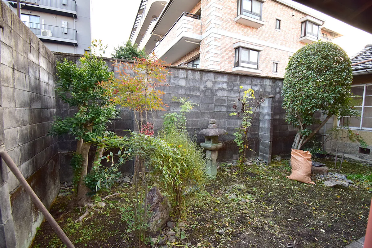 Residential environment between the Kamo River and Kyoto Imperial Palace! Used detached house in Bishamon-cho, Kamigyo-ku.