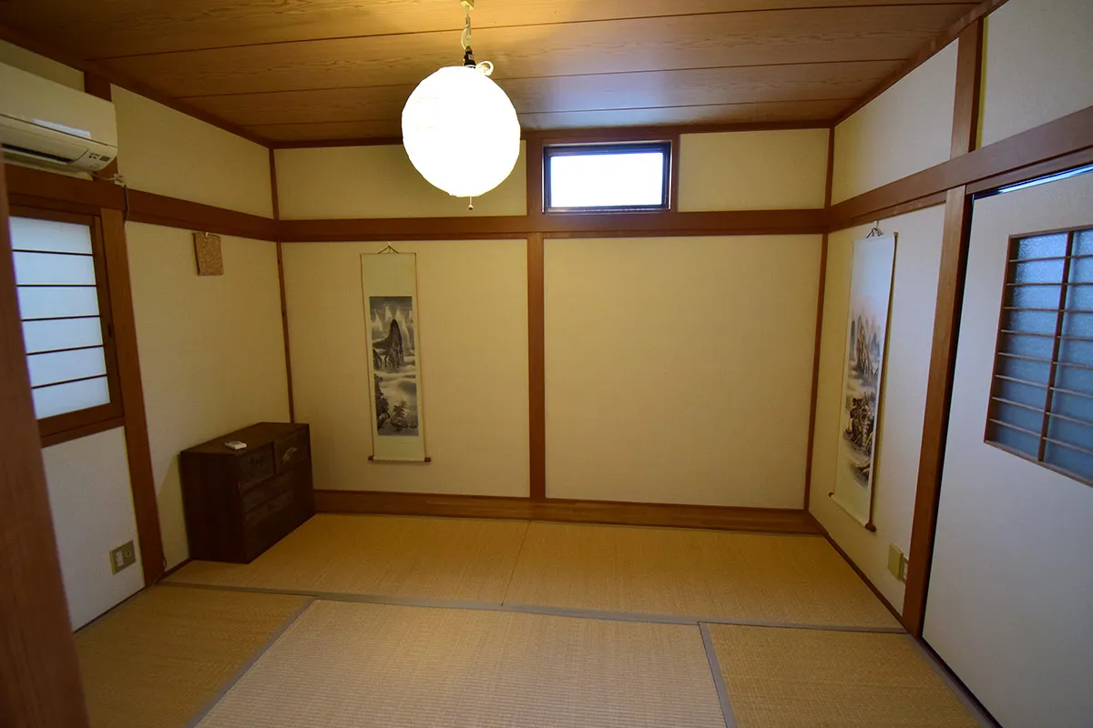 Guesthouse facilities already installed! Used home in Kadowaki-cho, Higashiyama-ku.