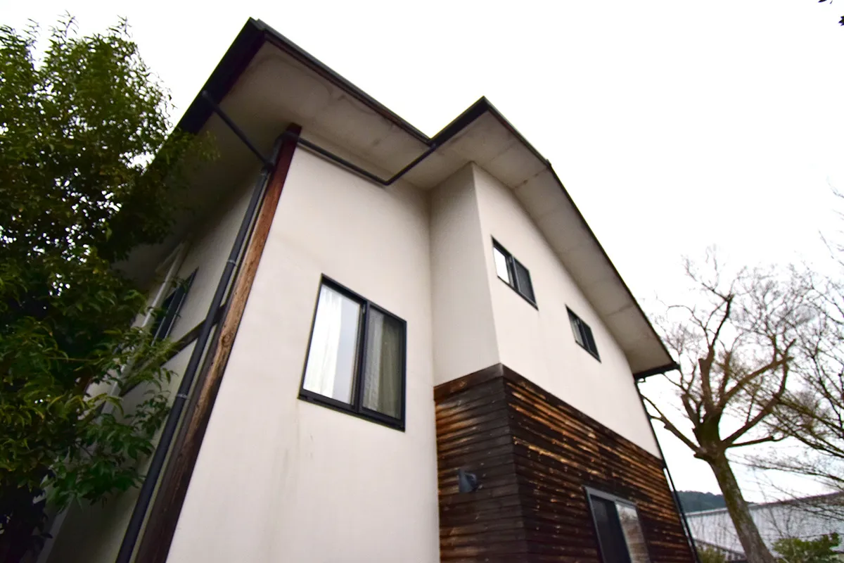 A mansion with a site of 128 tsubo located in Shikagaya, Sakyo Ward