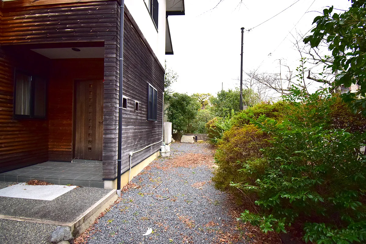 A mansion with a site of 128 tsubo located in Shikagaya, Sakyo Ward