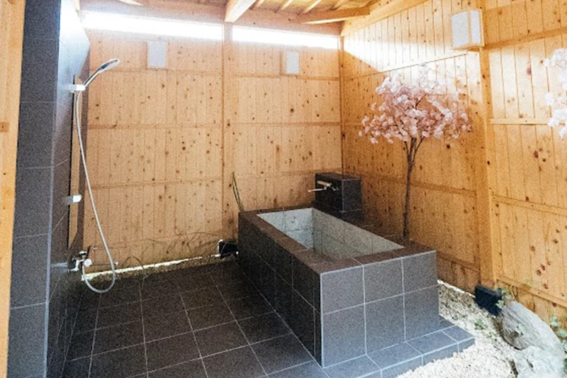 365 Days Licensed — Traditional Kyoto Machiya with Open-Air Bath.