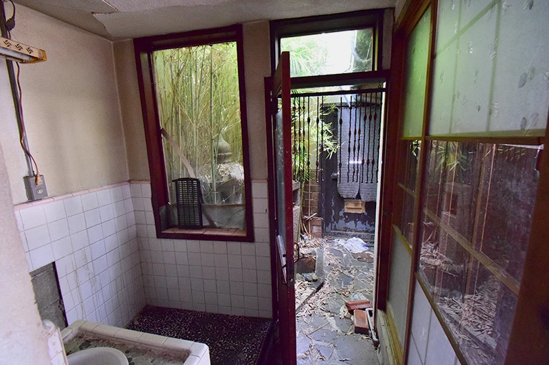 A Traditional Kyoto Home with Commercial Potential