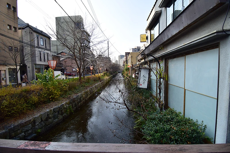 A 3-Story Guesthouse with Panoramic Rooftop Views of Kyoto