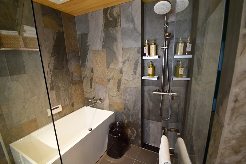 A 3-Story Guesthouse with Panoramic Rooftop Views of Kyoto